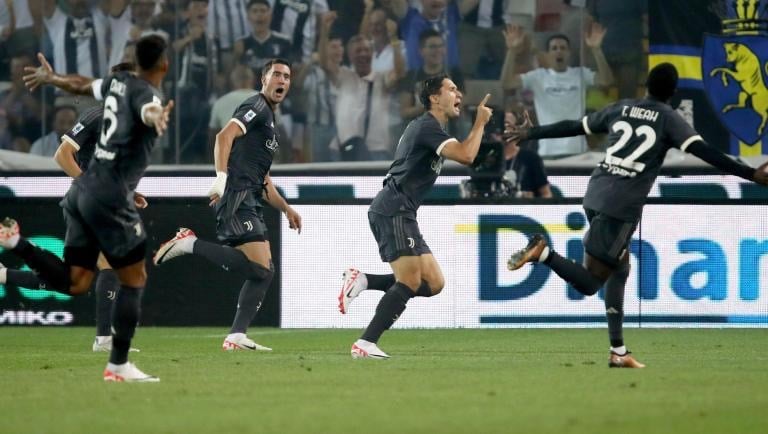 Udinese-Juventus, esultanza di Chiesa dopo il gol