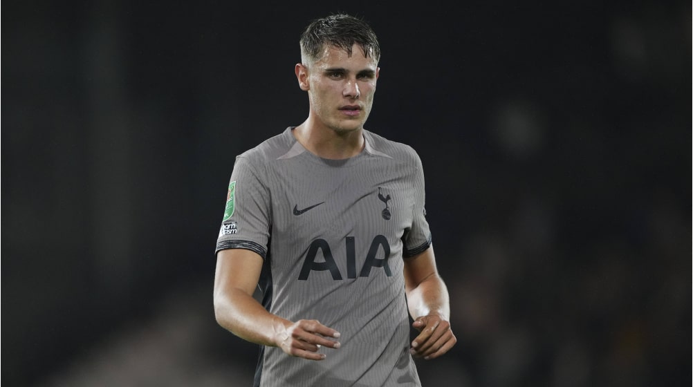 Tottenham Micky van de Ven euro 2024